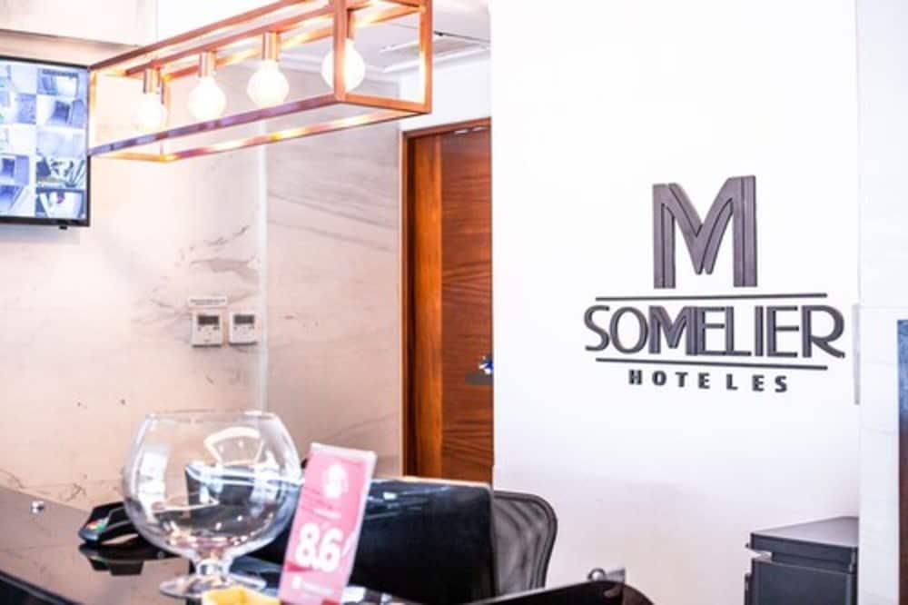Hotel Sommelier Agustinas Сантьяго Экстерьер фото