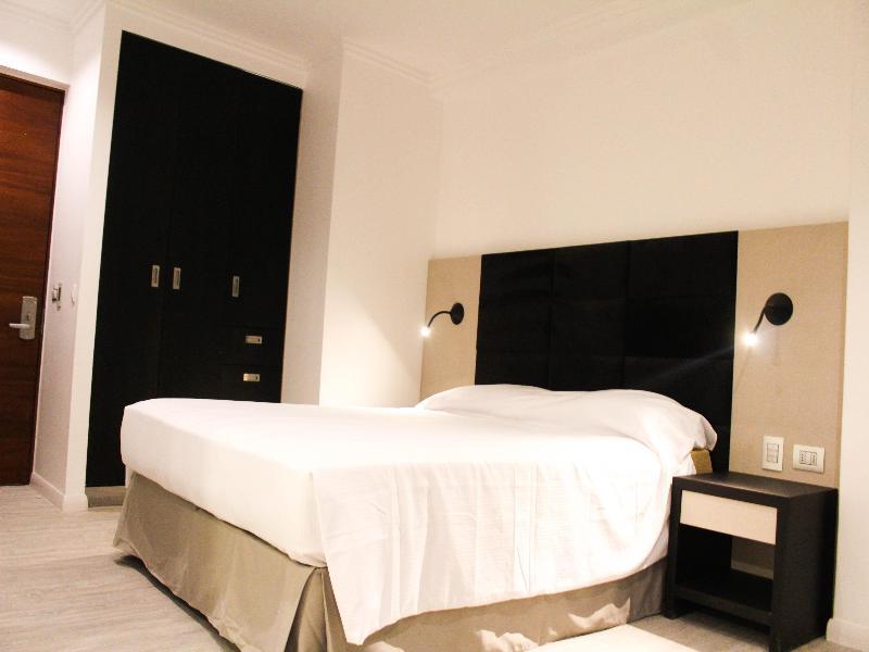 Hotel Sommelier Agustinas Сантьяго Экстерьер фото