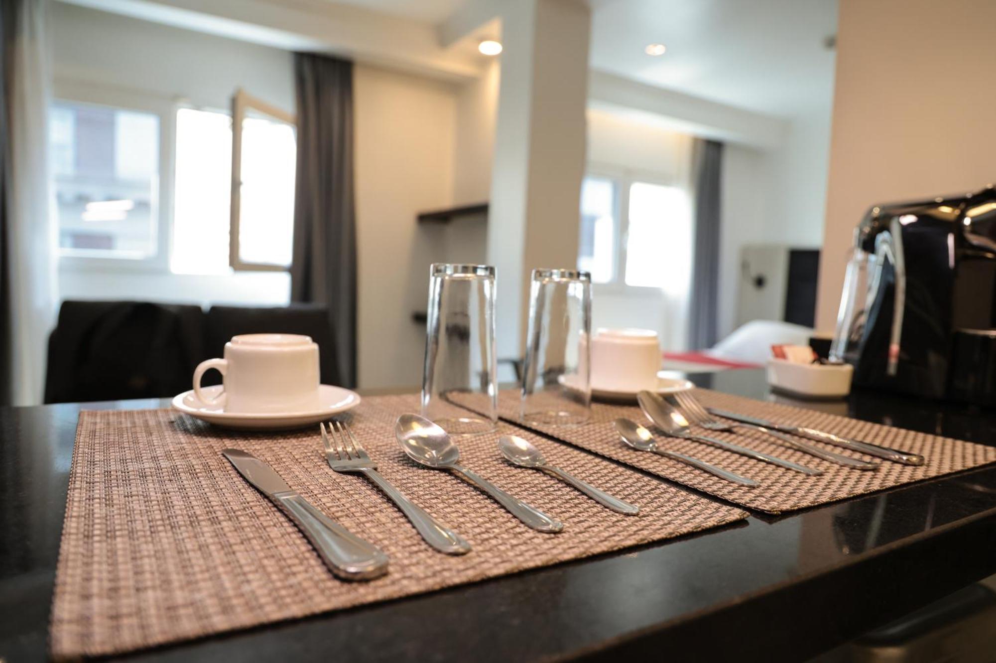 Hotel Sommelier Agustinas Сантьяго Экстерьер фото