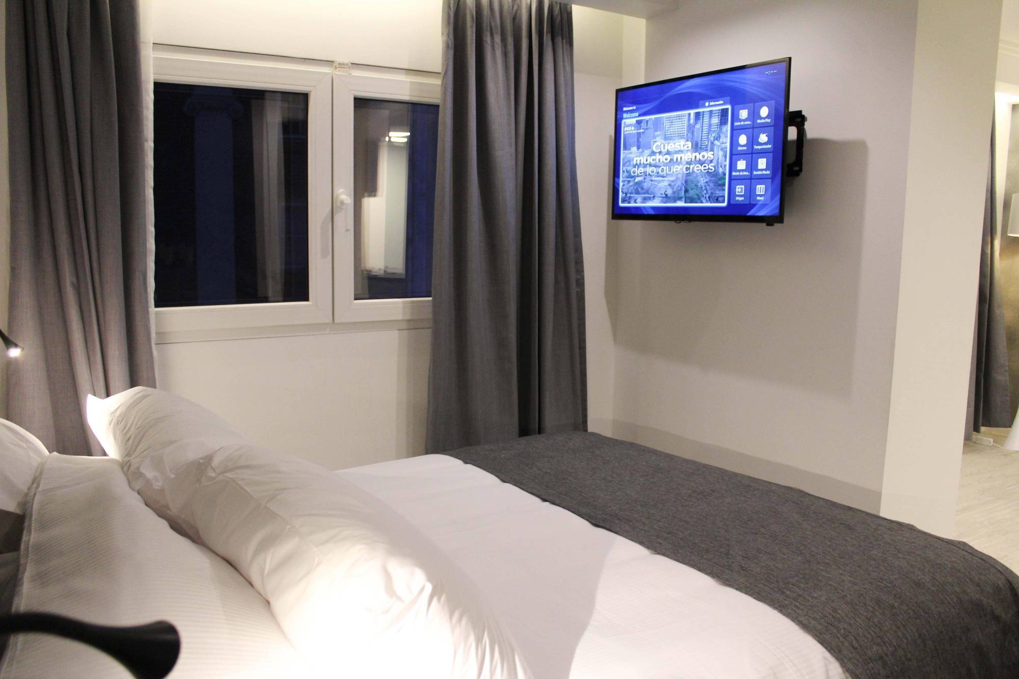 Hotel Sommelier Agustinas Сантьяго Экстерьер фото